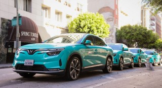 Green SM tiến vào thị trường Mỹ, đội xe dùng SUV điện VinFast VF 8